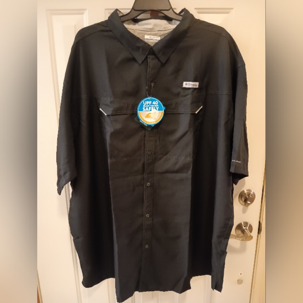 Columbia Men's Black Casual Button Down Shirt